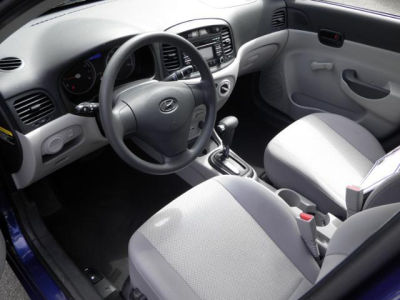 2010 Hyundai Accent  GLS