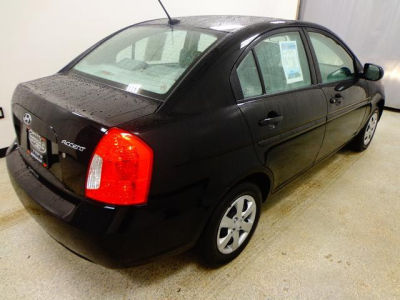 2010 Hyundai Accent  GLS