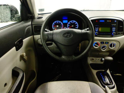 2010 Hyundai Accent  GLS