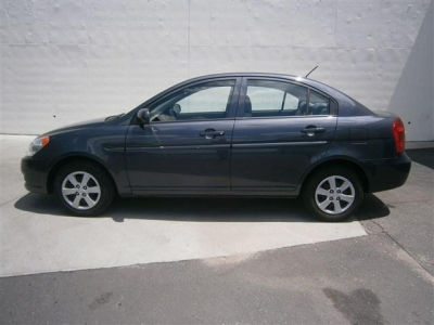 2011 Hyundai Accent  GLS