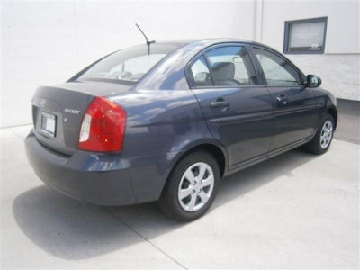 2011 Hyundai Accent  GLS