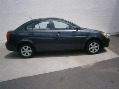 2011 Hyundai Accent  GLS