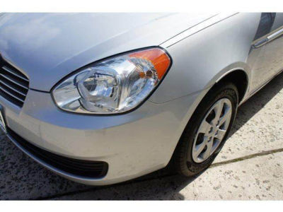 2011 Hyundai Accent GLS