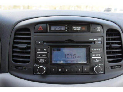 2011 Hyundai Accent GLS