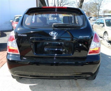 2011 Hyundai Accent  GS