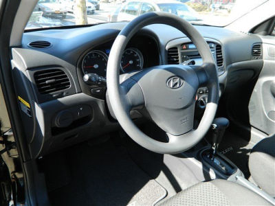 2011 Hyundai Accent  GS