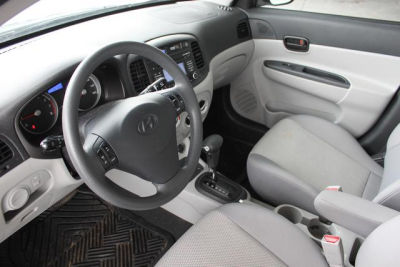 2010 Hyundai Accent  GLS