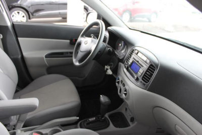 2010 Hyundai Accent  GLS