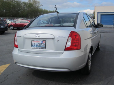 2009 Hyundai Accent GLS