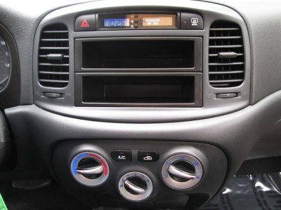 2010 Hyundai Accent  GS