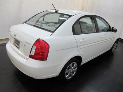 2011 Hyundai Accent  GLS