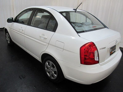 2011 Hyundai Accent  GLS