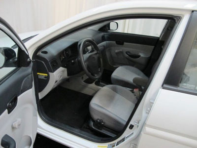 2011 Hyundai Accent  GLS