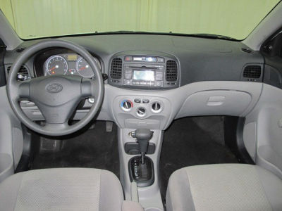2011 Hyundai Accent  GLS