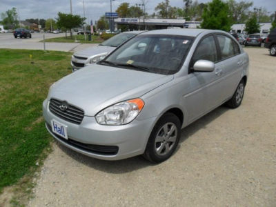 2011 Hyundai Accent  GLS