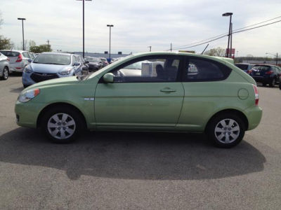 2010 Hyundai Accent  GS