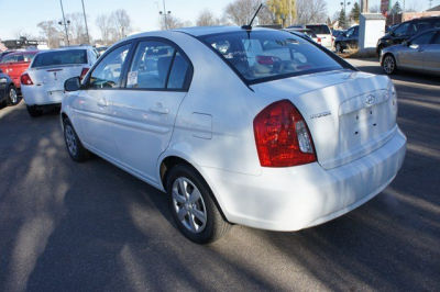 2011 Hyundai Accent GLS
