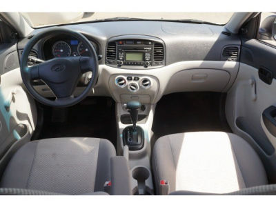 2011 Hyundai Accent  GLS