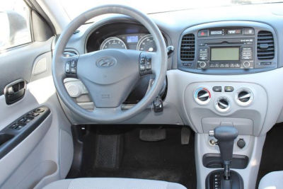 2011 Hyundai Accent  GLS