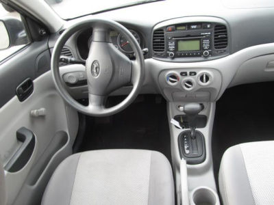 2011 Hyundai Accent  GLS