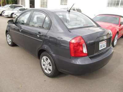 2011 Hyundai Accent  GLS
