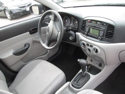 2011 Hyundai Accent  GLS