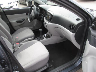 2011 Hyundai Accent  GLS