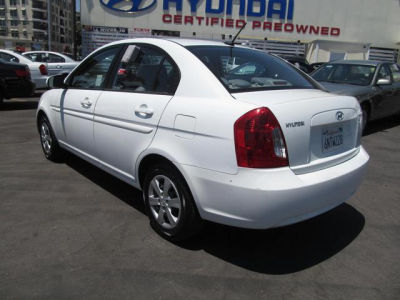 2011 Hyundai Accent  GLS