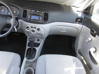 2011 Hyundai Accent  GLS