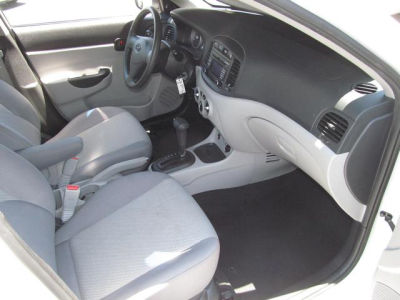 2011 Hyundai Accent  GLS