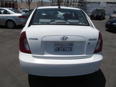 2011 Hyundai Accent  GLS