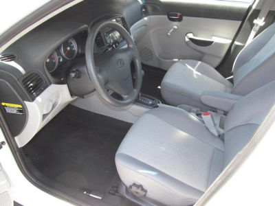 2011 Hyundai Accent  GLS