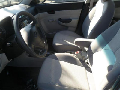2011 Hyundai Accent GLS