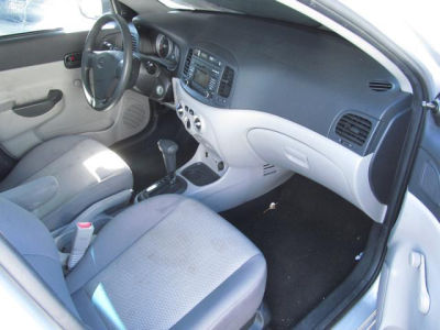 2011 Hyundai Accent  GLS