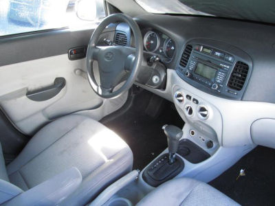 2011 Hyundai Accent  GLS