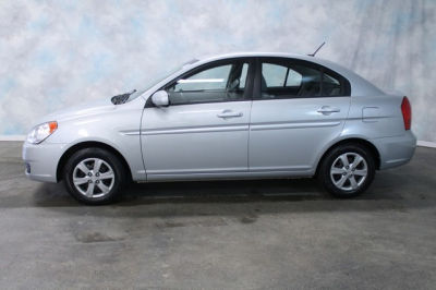2011 Hyundai Accent GLS