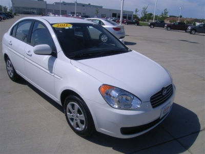 2011 Hyundai Accent  GLS