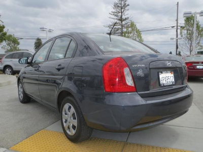 2011 Hyundai Accent GLS