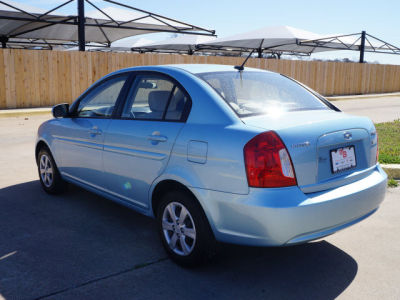 2011 Hyundai Accent  GLS