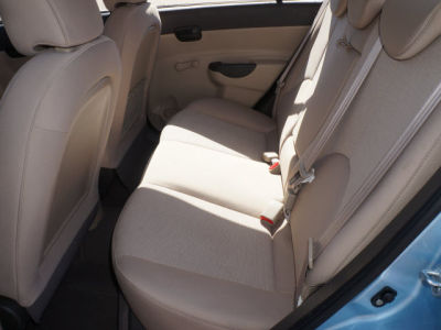 2011 Hyundai Accent  GLS
