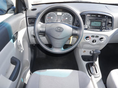 2011 Hyundai Accent GLS