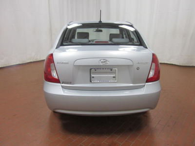 2011 Hyundai Accent  GLS