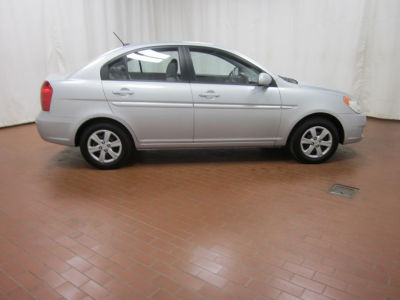2011 Hyundai Accent  GLS
