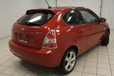 2010 Hyundai Accent  SE