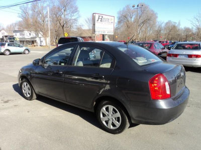 2011 Hyundai Accent  GLS