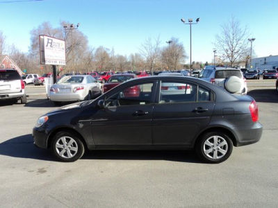 2011 Hyundai Accent  GLS