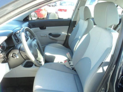 2011 Hyundai Accent  GLS