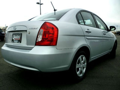 2011 Hyundai Accent  GLS