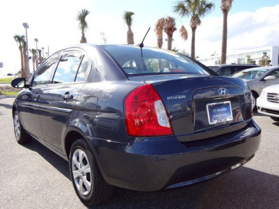 2011 Hyundai Accent  GLS