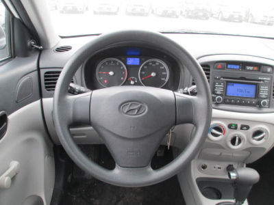2011 Hyundai Accent  GLS